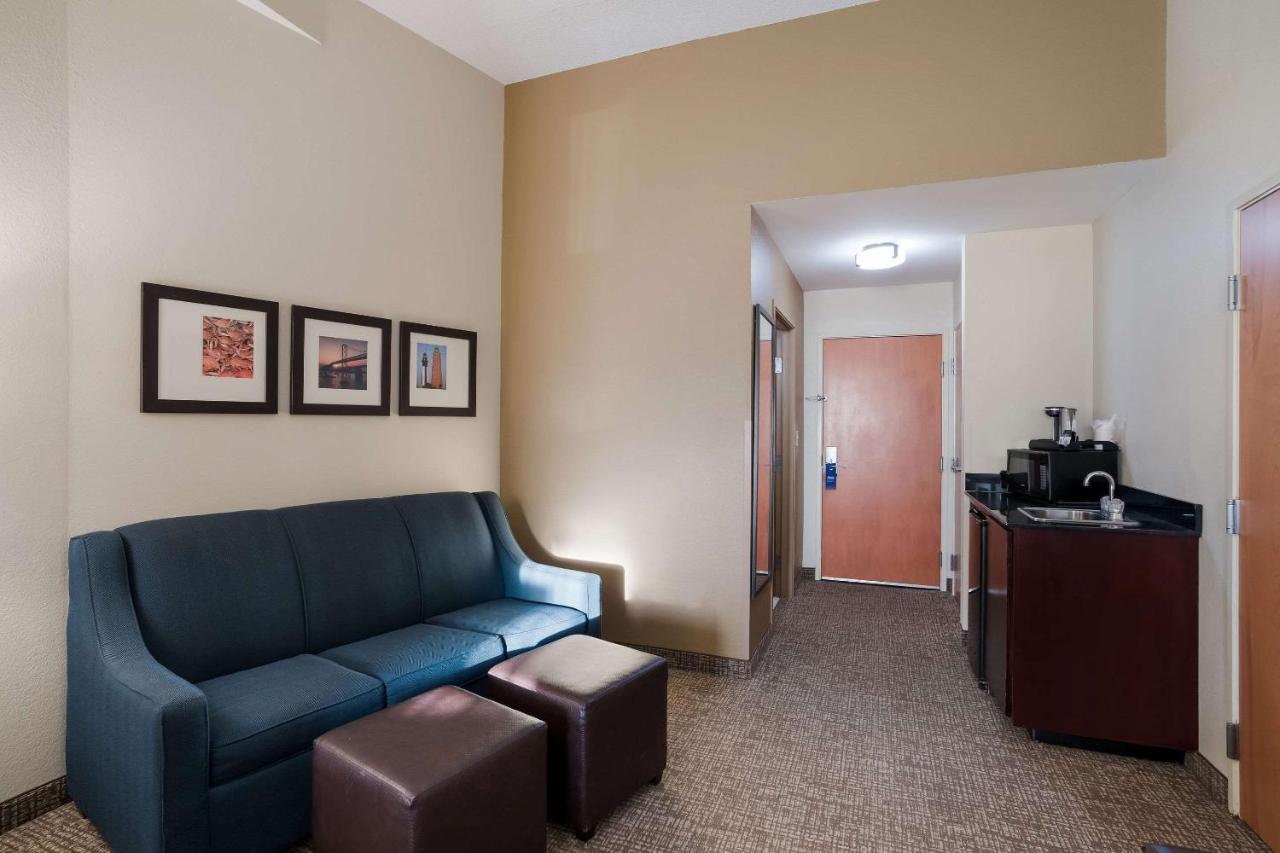 Comfort Suites Suffolk - Chesapeake Екстер'єр фото