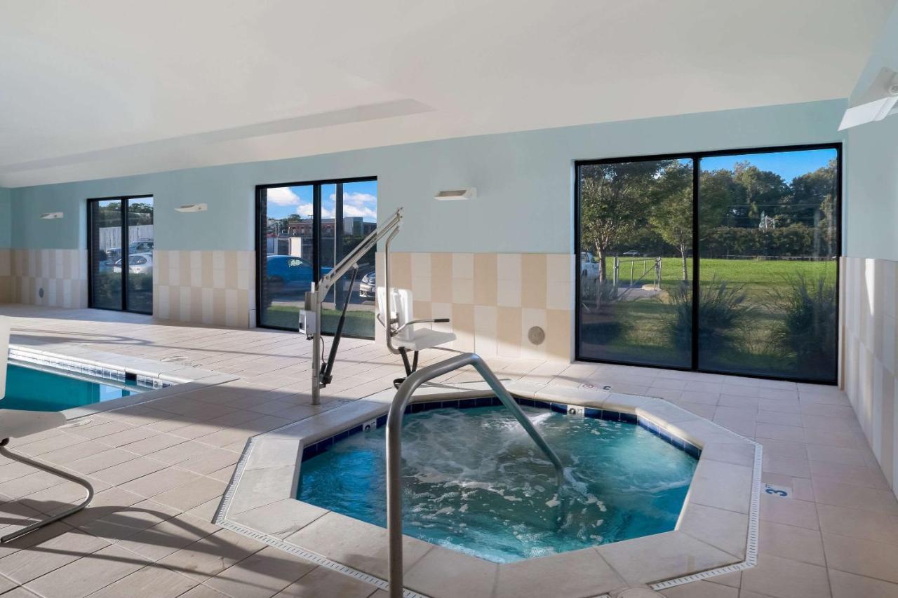 Comfort Suites Suffolk - Chesapeake Екстер'єр фото
