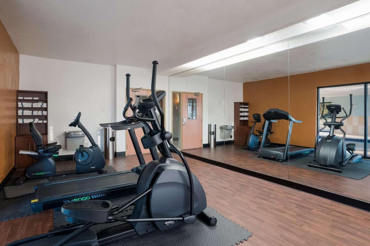 Comfort Suites Suffolk - Chesapeake Екстер'єр фото
