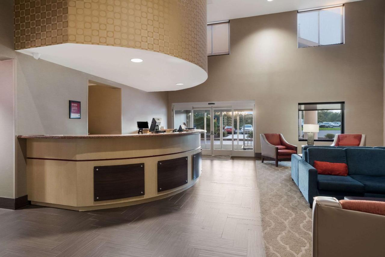 Comfort Suites Suffolk - Chesapeake Екстер'єр фото