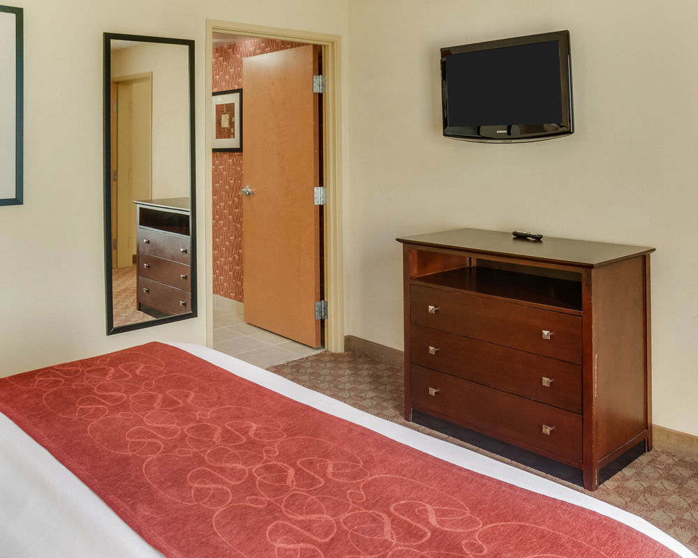 Comfort Suites Suffolk - Chesapeake Екстер'єр фото