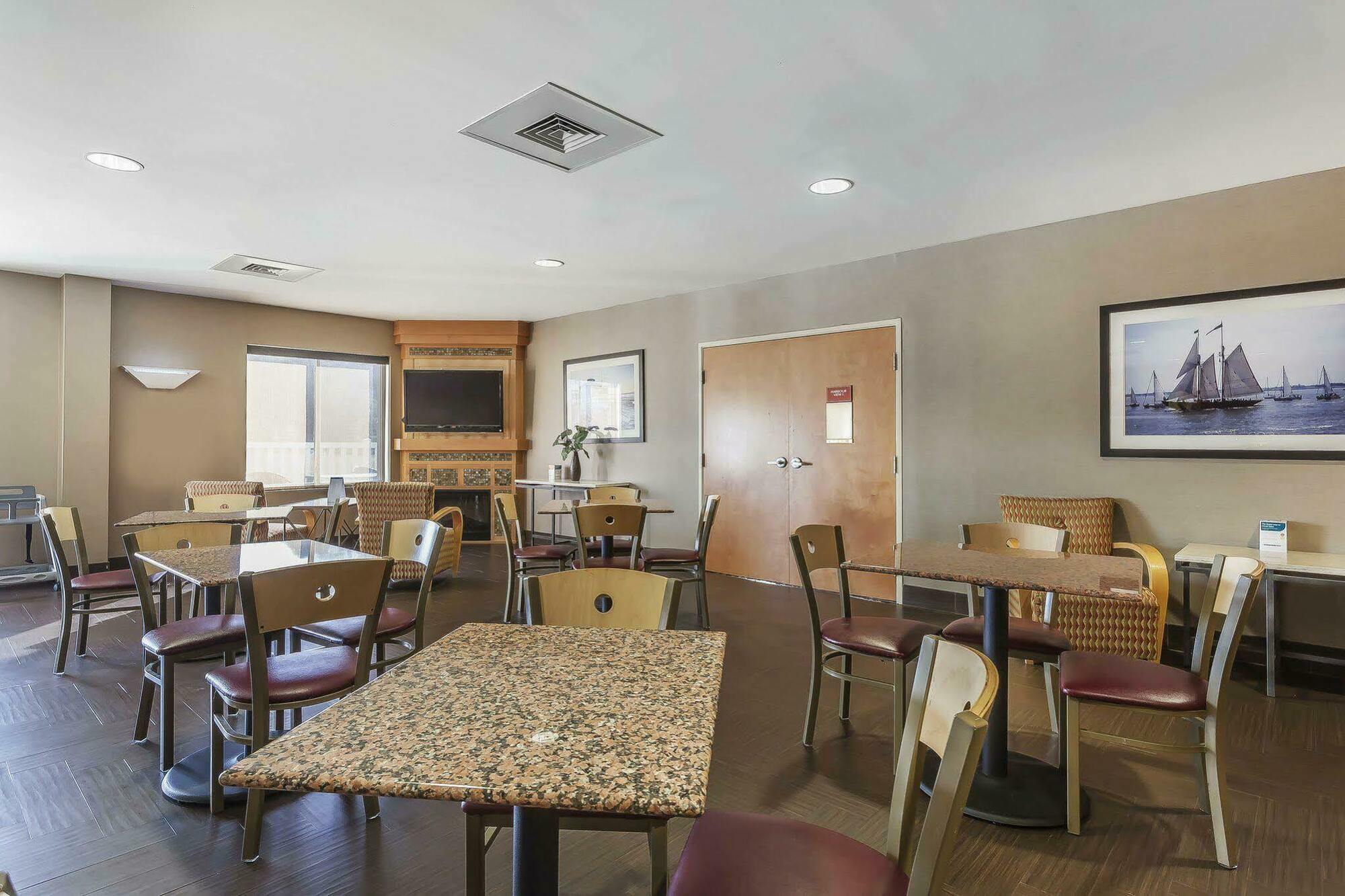 Comfort Suites Suffolk - Chesapeake Екстер'єр фото